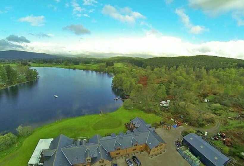 فندق فئة نجمة واحدة The Lodge On The Loch Of Aboyne