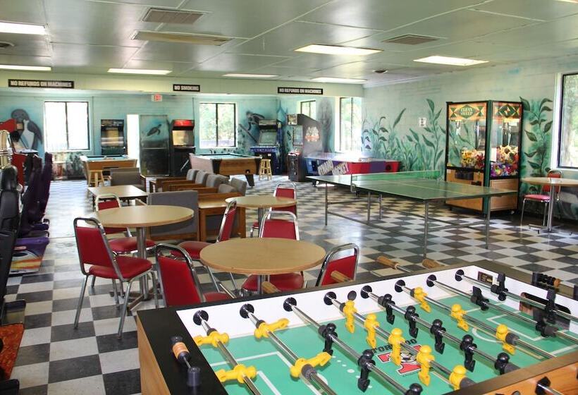 酒店 Chesapeake Bay Rv Resort Thousand Trails   Campground