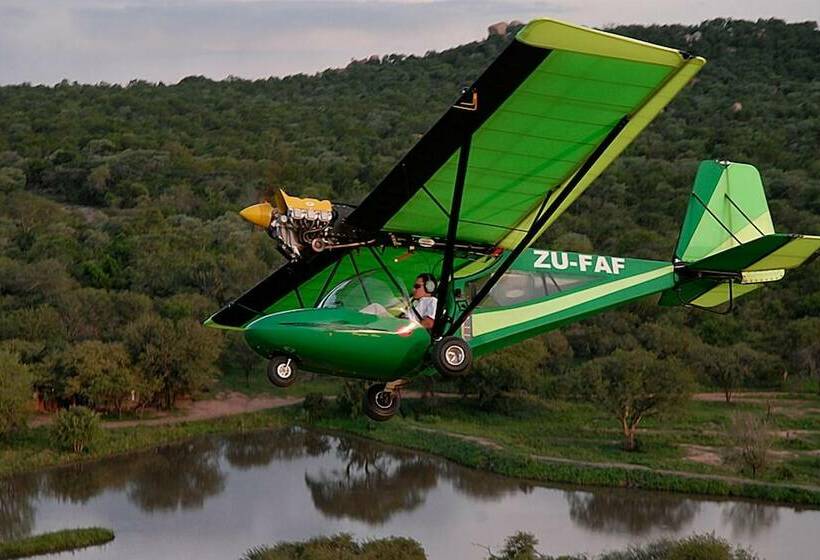 בית מלון כפרי Kingfisher Bush Camp