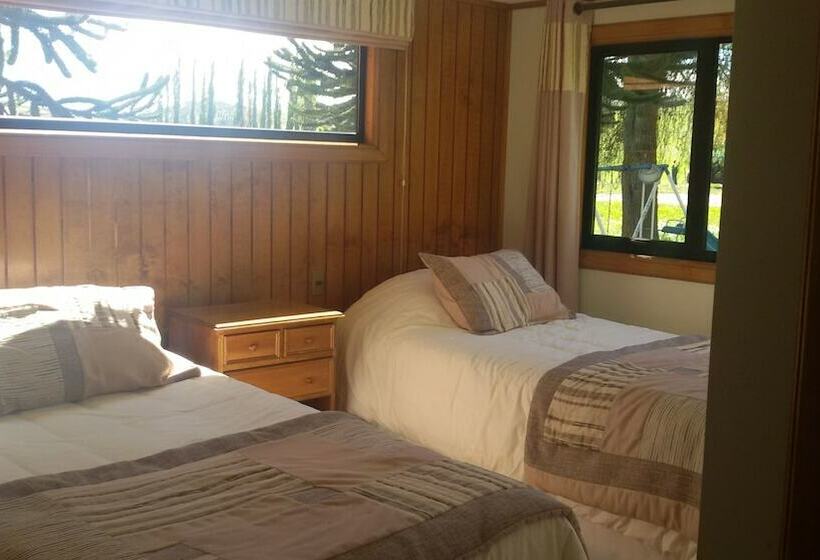 Отель Los Trinos Lodge