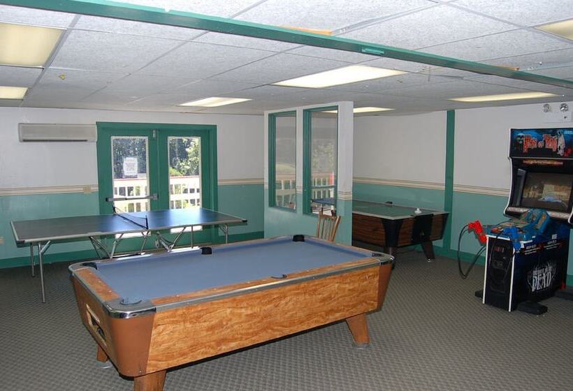 ホテル Scotrun Rv Resort   Campground