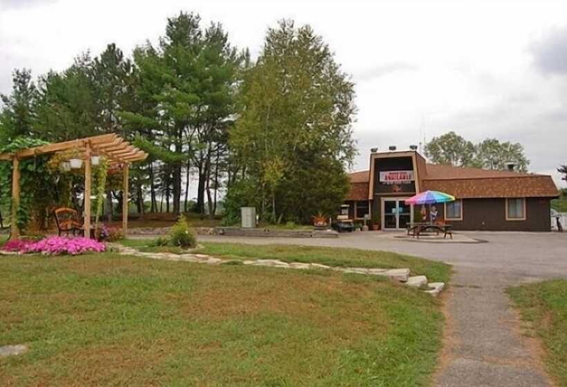 هتل St Clair Rv Resort