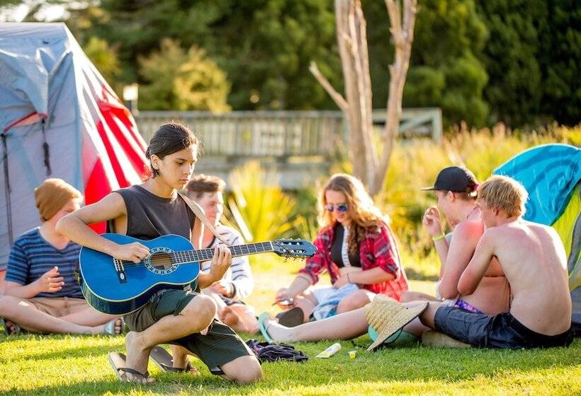 אתר נופש Hot Water Beach Top 10 Holiday Park