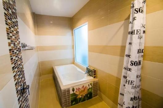 هتل Colora  Patong Phuket