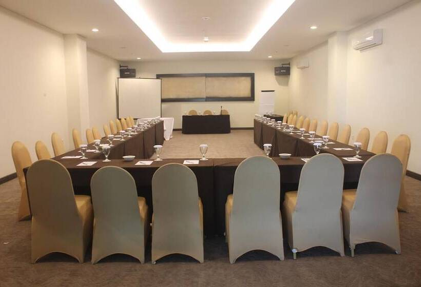 هتل Dalton Makassar