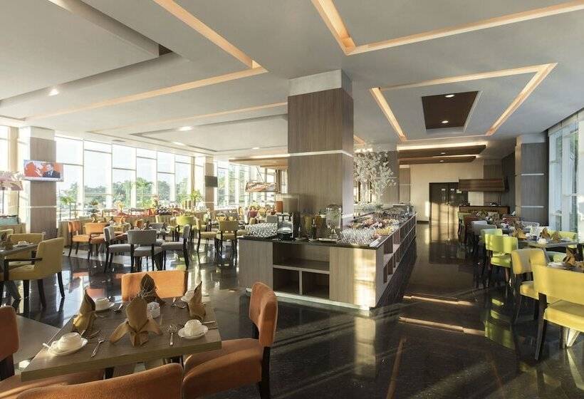 هتل Dalton Makassar