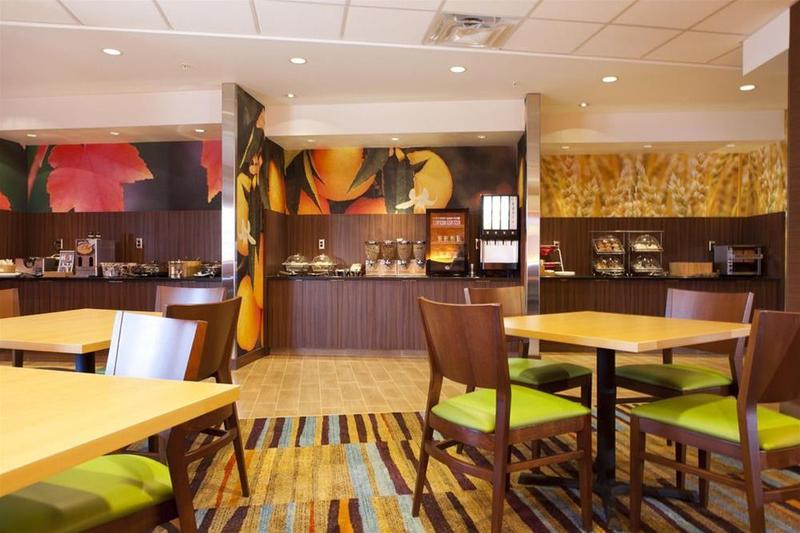 בית מלון כפרי Fairfield Inn & Suites By Marriott Lethbridge