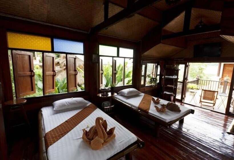 هتل Gin's Maekhong View Resort & Spa