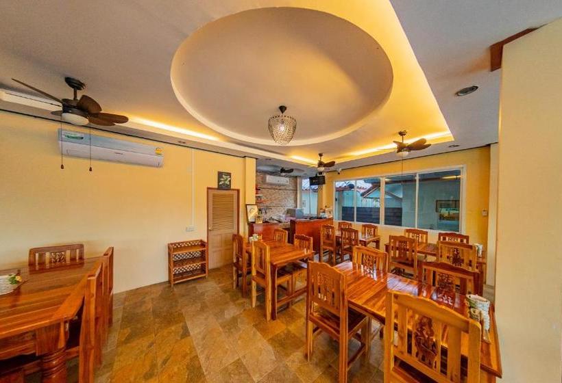 בית מלון כפרי Pasathai Resort