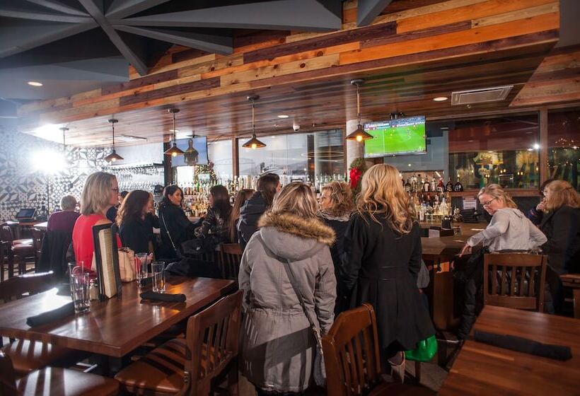 هتل Pier B Resort