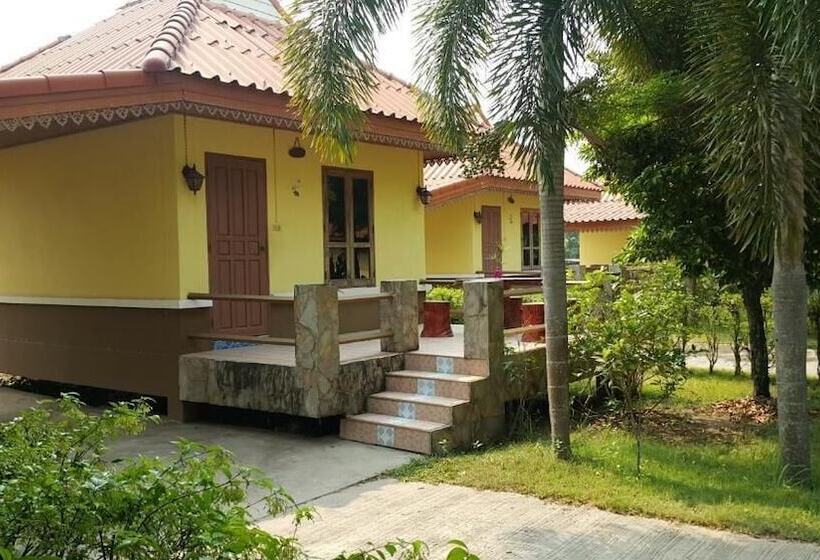 هتل The Garden Resort Nongkhai