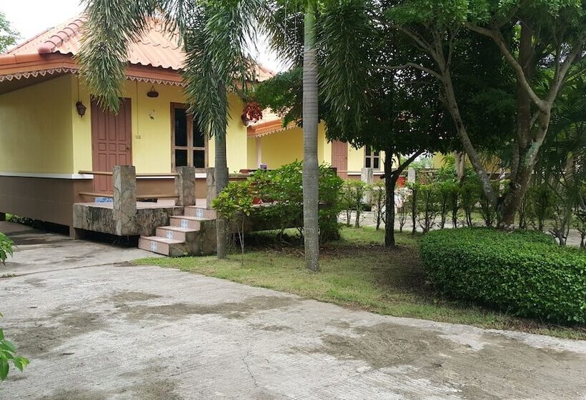 هتل The Garden Resort Nongkhai