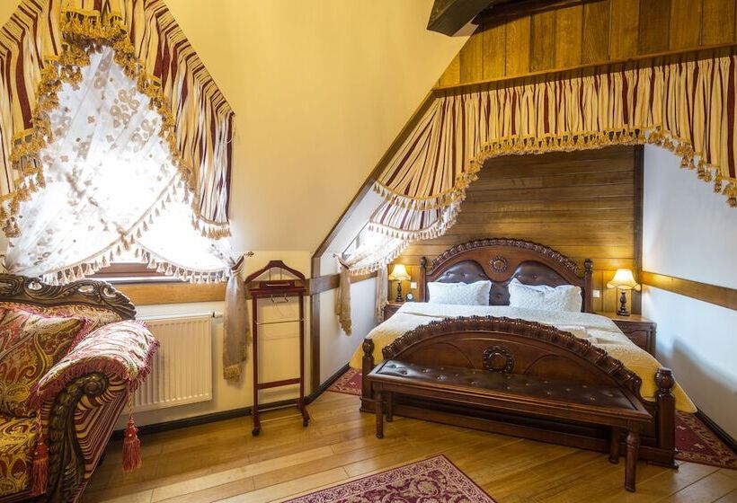 Отель Zámek Lužec Spa & Wellness Resort