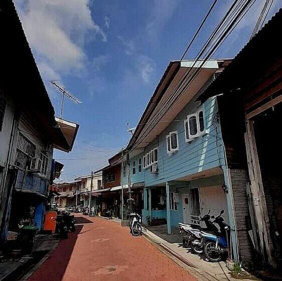 پانسیون Pangkor Fishing Village Guest House