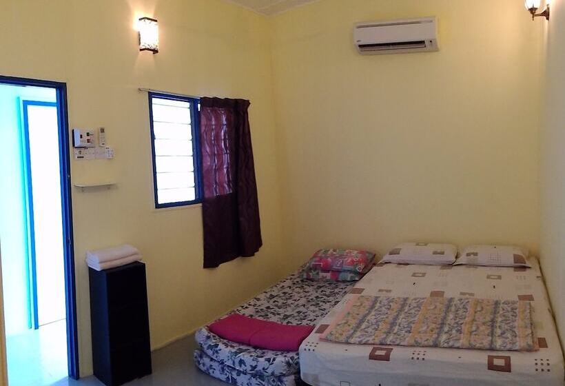 پانسیون Pangkor Fishing Village Guest House