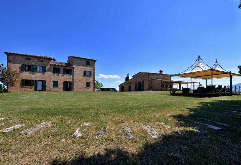 Porsenna Resort
