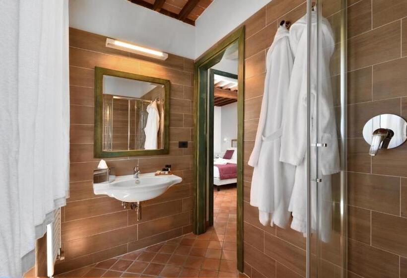 Porsenna Resort