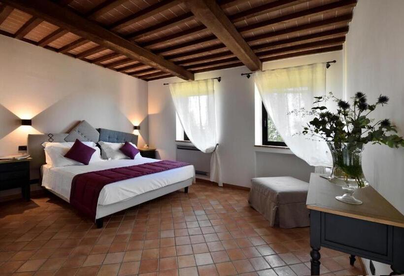 Porsenna Resort