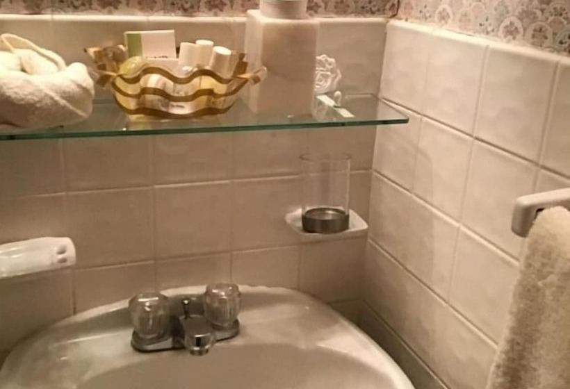 مبيت وإفطار Brookview Manor Inn