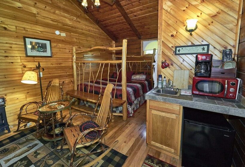 ベッドアンドブレックファースト Creekwalk Inn And Cabins