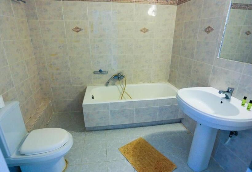 Amfitriti Hotel & Studios