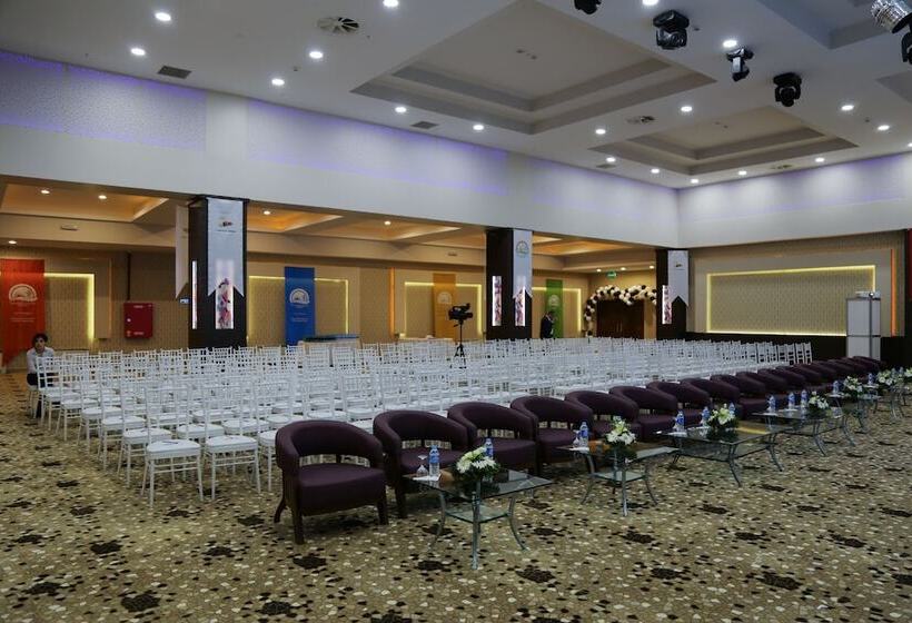 هتل Grand Asya