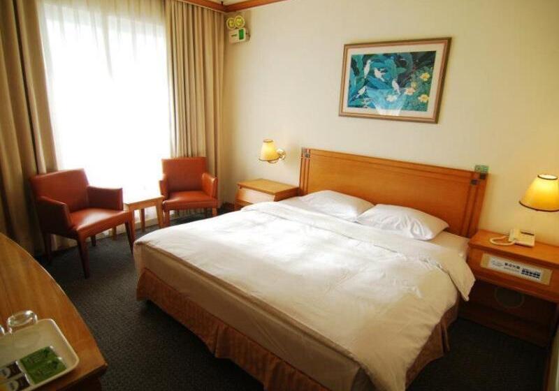 هتل River Inn Kenting