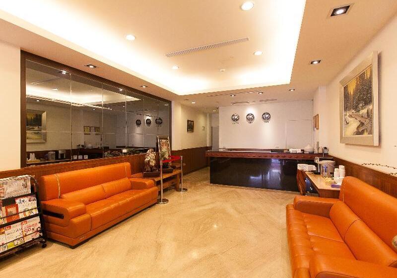 هتل Mucha Boutique