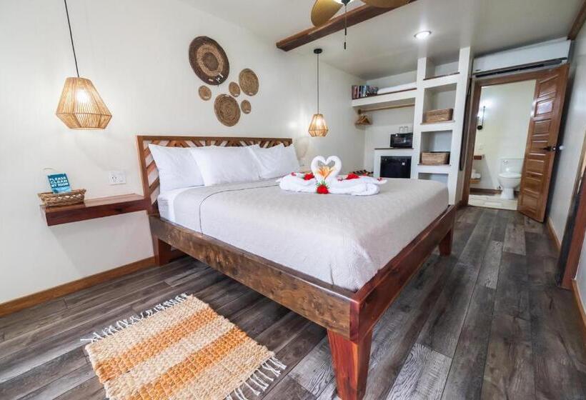 فندق Ocean Tide Beach Resort