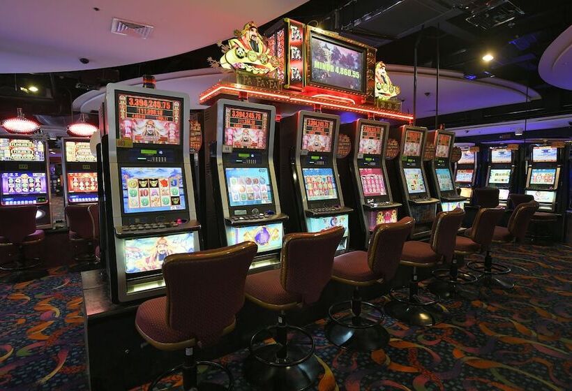 فندق Paseo Premiere