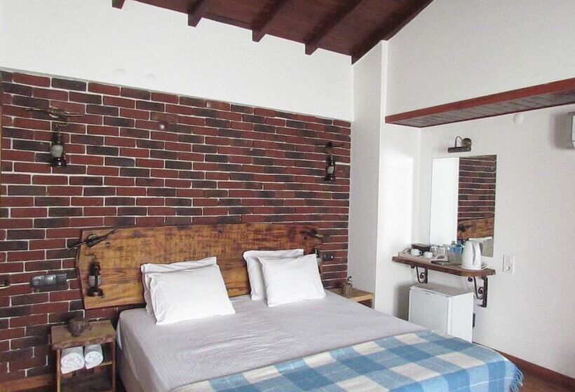 پانسیون Amazon Petite Palace