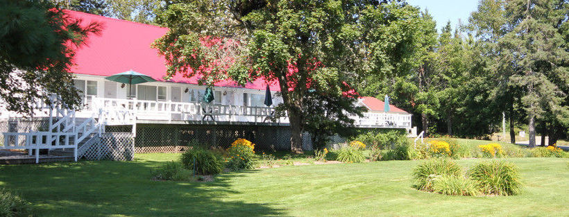 پانسیون Tara Manor Inn