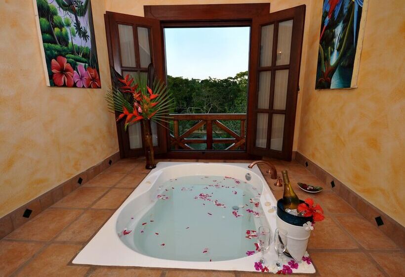 אתר נופש Toucan Suite @ Mahogany Hall