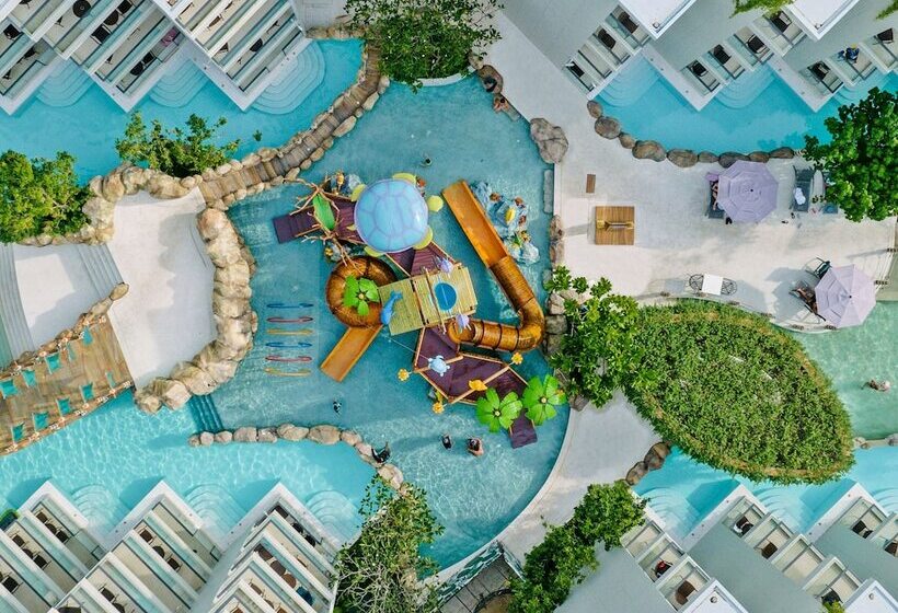 هتل Phuket Emerald Beach Resort