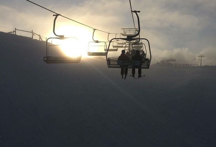 Общежитие Amber Lodge Mt Buller