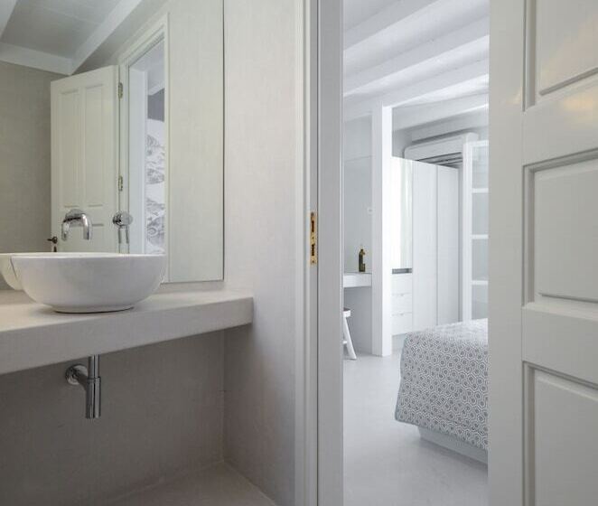 Antony Suites   Adults Only