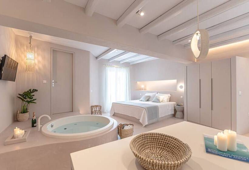 Antony Suites   Adults Only