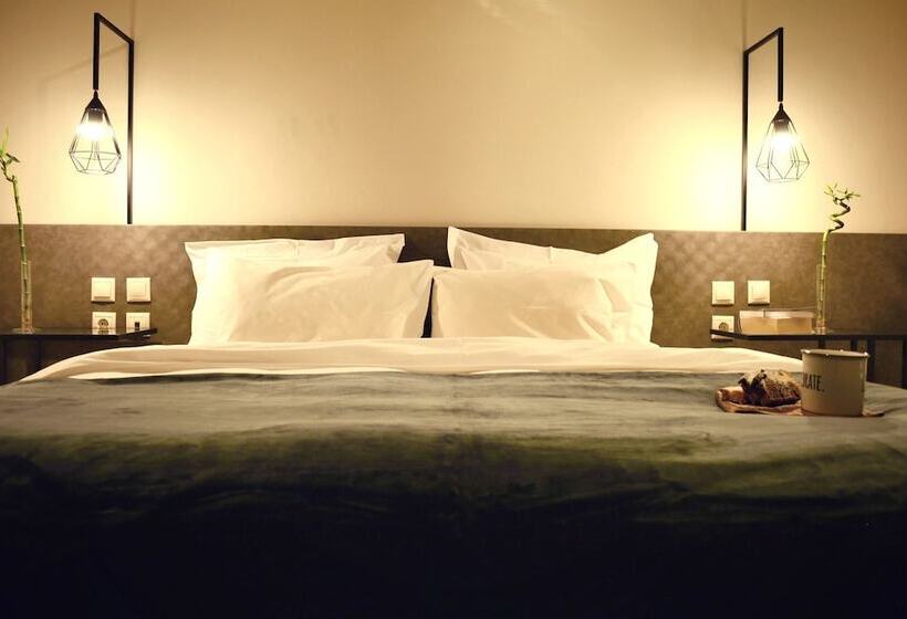 Alexakis Hotel & Spa