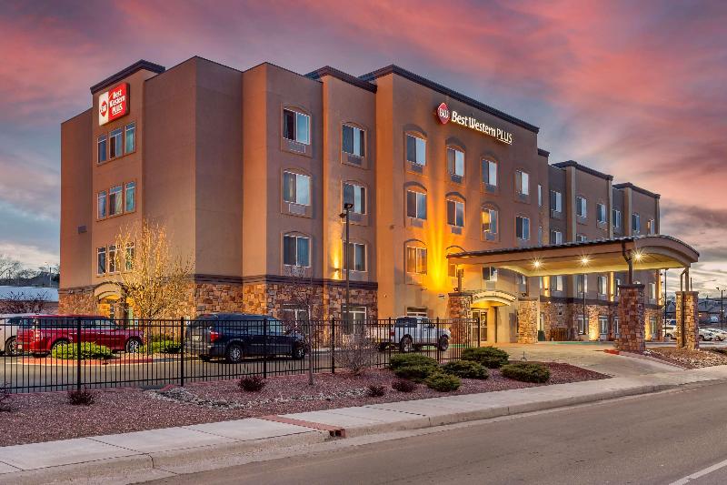 فندق Best Western Plus Gallup Inn & Suites