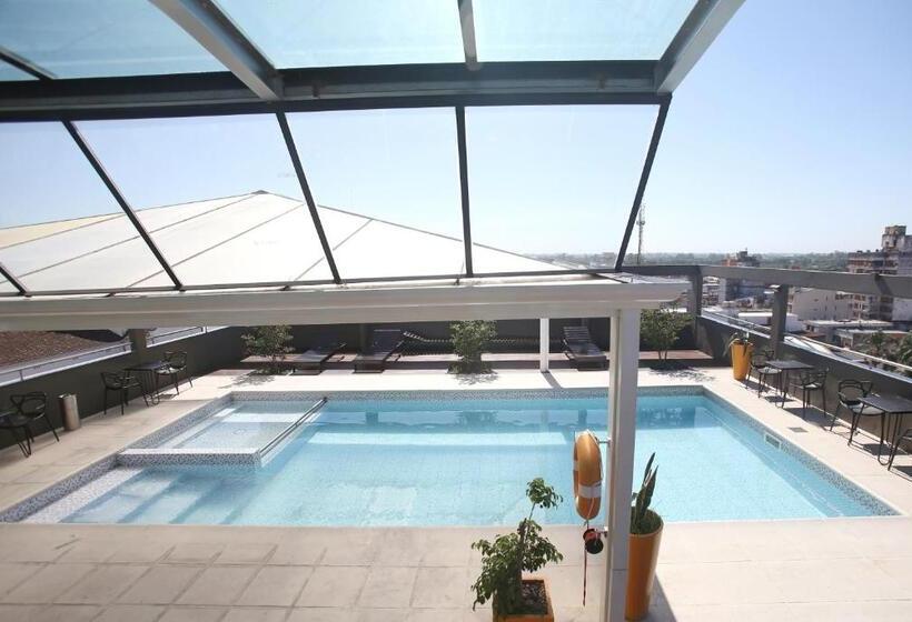 هتل Bicentenario Suites & Spa