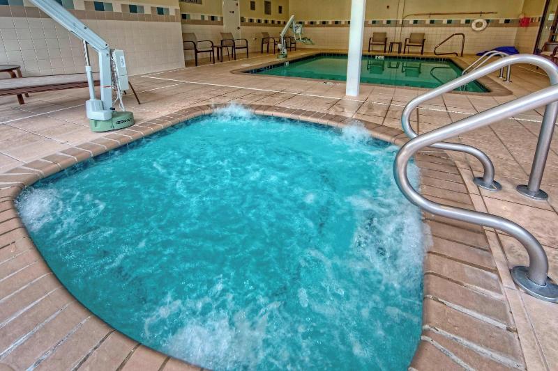 فندق Courtyard By Marriott Memphis Southaven