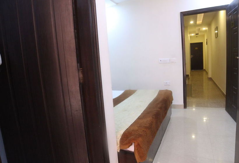 هتل Krone Plaza Near Igi Airport Delhi