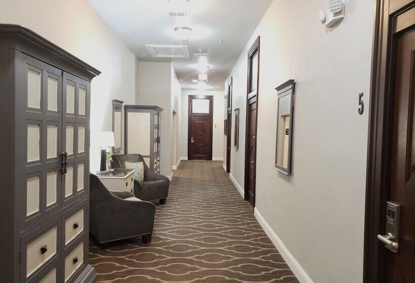 Отель The Dilworth Inn