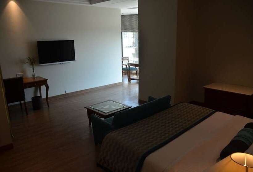 فندق The Lalit Traveller Jaipur