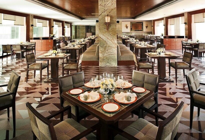 فندق The Lalit Traveller Jaipur