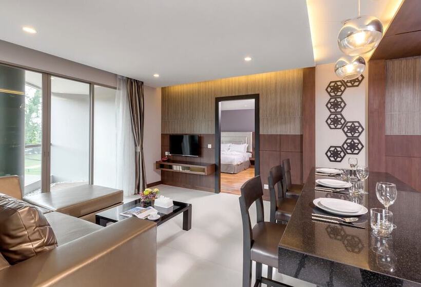هتل The Regent Phuket Bangtao Beach