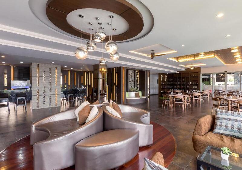 هتل The Regent Phuket Bangtao Beach