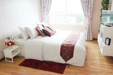 هتل The Trust Pool And Garden Hua Hin