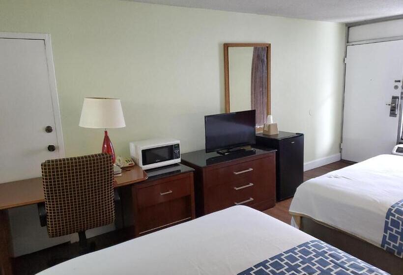 فندق على الطريق Econo Inn