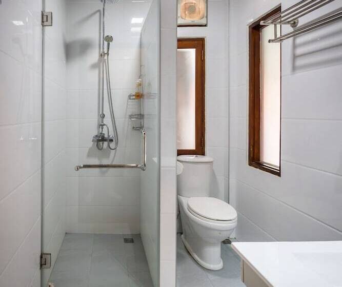 پانسیون Villa Khili Namkhan